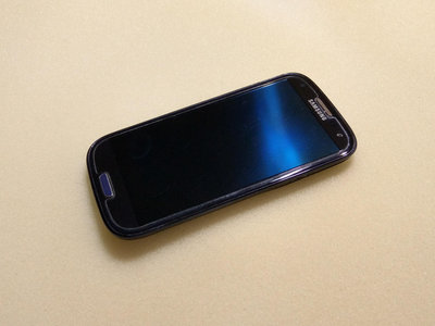 Samsung Galaxy S3 ( GT-i9300 ) ( 4.8 吋 / 16GB ) (深黑藍殼) 二手機