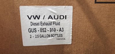 VW AUDI SKODA PORSCHE AD BLUE 柴油引擎 專用尿素 歐洲產 原廠件 9.46公升