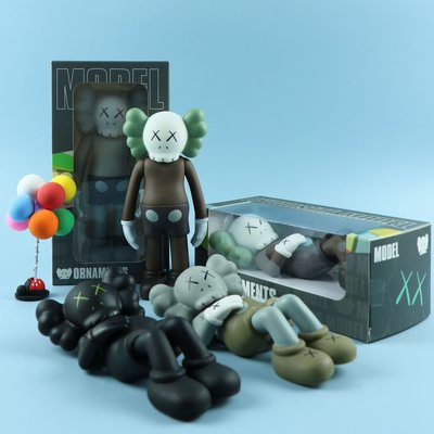 手辦考斯 X眼KAWS個性模型公仔汽車擺件裝飾娃娃機禮物