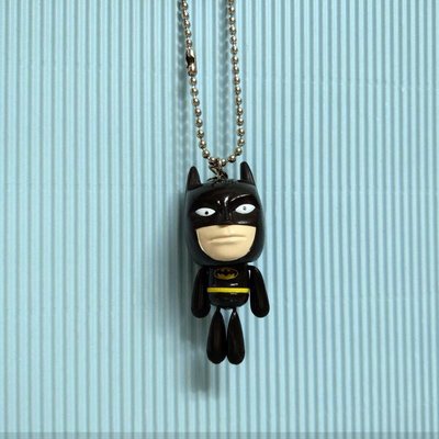 [ 三集 ] 公仔  蝙蝠俠 吊飾  高約:5公分  材質:塑膠 金屬  E3 58