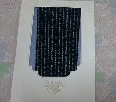 (*_*)蕾卡小舖~~福助FING 絲襪 黑色 全版直線金色直紋~日幣1500