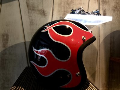日本 TT&amp;CO 小帽體 復古 彩繪 黑火焰 頭盔 美式 哈雷 凱旋 偉士 vespa 哈雷 CB gogoro 重機
