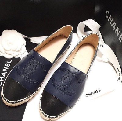 Chanel 小香鉛筆鞋 G29762 New Espadrilles 小羊皮 CC 休閒鞋 藍/黑