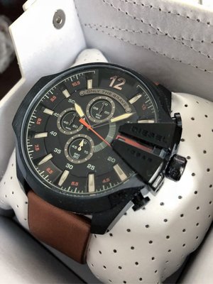 DIESEL Mega Chief 黑色錶盤 棕色皮革錶帶 石英 三眼計時 男士手錶 DZ4343