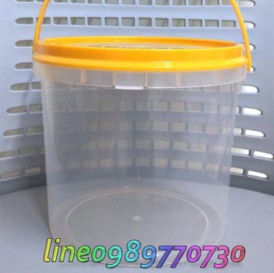 塑膠桶 ※原放置長庚生物科技QQ軟糖的外包裝桶 塑膠空桶