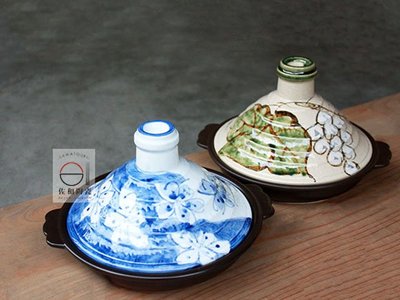 +佐和陶瓷餐具批發+【XL080437-1.2手繪高頂塔吉鍋-日本製(藍花/葡萄)】日本製 塔吉鍋 耐熱陶鍋