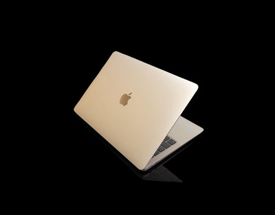 MacBook Air M1晶片/13吋/8G/256G MGN93TA/A*只要14800元*(B0531)