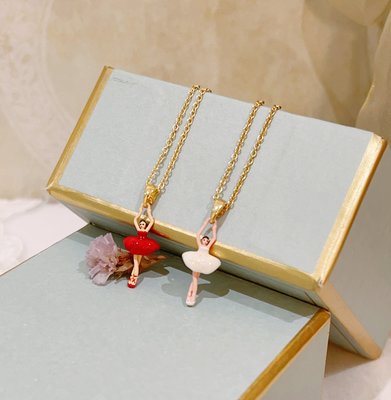 【MOMO全球購】Les Nereides 法國琺瑯首飾品 迷你mini芭蕾舞女孩 紅色白色 項鏈吊墜 可愛氣質