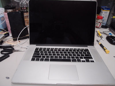 267  apple  macbookpro  a1398   2012年  i7  八核心筆電標多賣多少