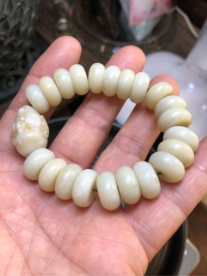 和闐白玉手珠（珠珠直徑：14mm)