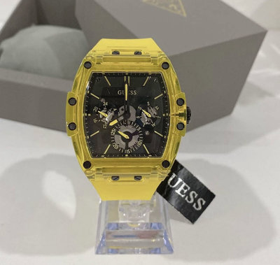 GUESS Phoenix 酒桶型黑色面錶盤 半透明黃色矽膠錶帶 石英 男士手錶 GW0203G6