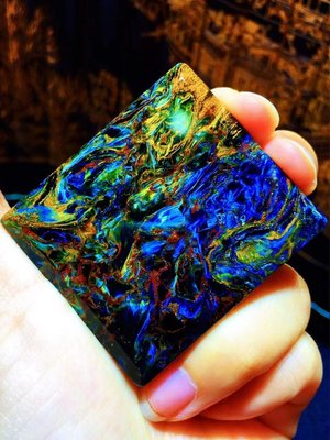 B32791高品質火彩彼得石（Pietersite ）！平安無事方牌吊墜！（扣住平安）火彩效應光極強，尺吋：48.3x43x7.3mm