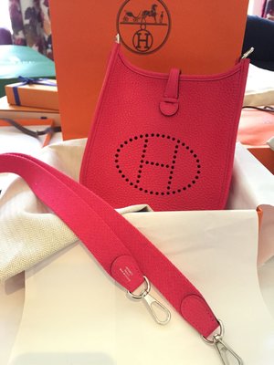 Hermes mini evelyne 桃紅色 rose exertme （sold out)