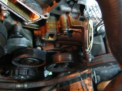 日歐汽車《 M112 V6 M113 V8引擎機油芯座及冷卻器 漏油處理》W202 W211 W220 W210