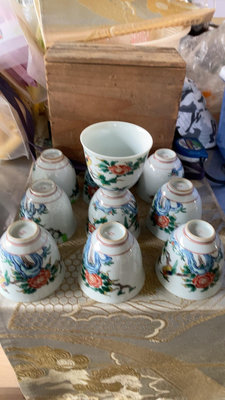 日本瓷器九谷燒鏑木美山作煎茶碗十個，六個有磕和沖線，四個全品