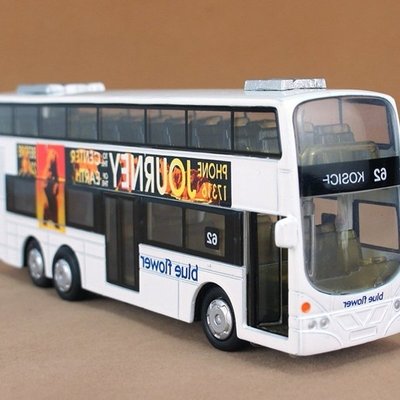 ╭。BoBo媽咪。╮良友模型 1:32 香港 雙層巴士 公共汽車 遊覽車 聲光回力車 - 現貨黃