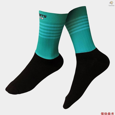 男女通用 騎行襪 中筒襪 撞色拼接 條紋印花 登山跑步 腳踏車 競技襪 綠色 均碼 （DH-36#）-SAINT線上商店