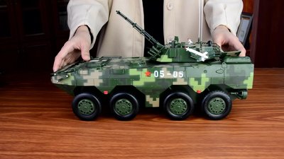1:22 09式8X8輪式步兵裝甲車合金仿真模型成品非拼裝軍事戰車擺件