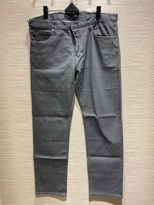 【EZ兔購】~正品 Armani jeans aj 鐵牌 牛仔褲 現貨 36腰
