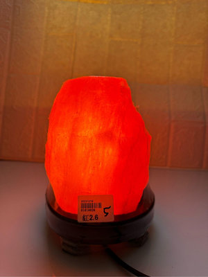 鴿血紅鹽燈 2.6公斤 實拍實賣 顏色紅潤 紋路優美