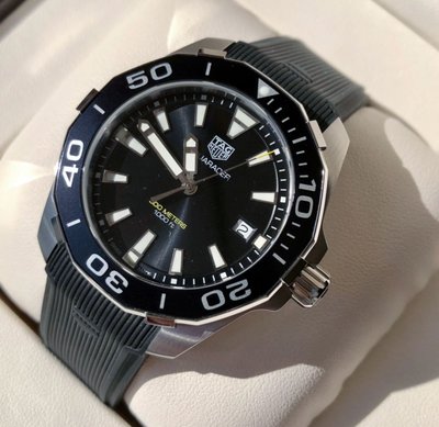 TAG HEUER Aquaracer 黑色面錶盤 黑色橡膠錶帶 石英 男士手錶 WAY111A.FT6151 豪雅 競潜 300m