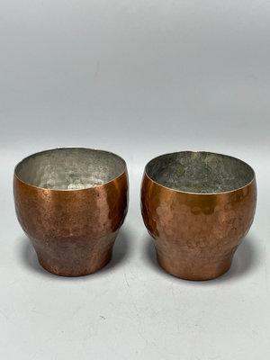 外國銅杯子，銅啤酒杯，手打錘紋銅咖啡杯，重177克，品相如圖8358