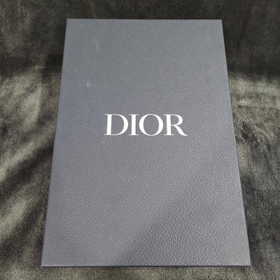 Dior鞋盒