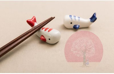 日式陶瓷 日式餐具 陶瓷 筷架 筷子架 筷子托 鯨魚 日本旅遊熱買 紀念品 收藏品 禮品 1組2個 家樂屋1610C9