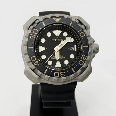 CITIZEN BN0220-16E 星辰錶 手錶 46mm 光動能 鈦金屬 黑面盤 黑橡膠錶帶 男錶女錶