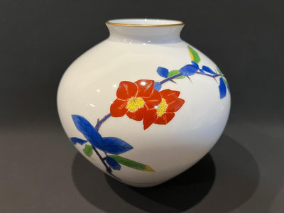 日本原裝進口，香蘭社花瓶，香蘭社花卉系列花瓶，香蘭社白瓷花瓶