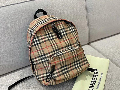 BURBERRY/巴寶莉女包 Bbr經典格紋尼龍雙肩包大容量背包情侶款書包休閑旅行包男女同款