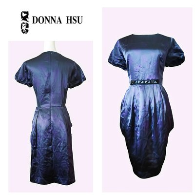 都會名牌~【Donna Hsu】渲紫彩絲  腰部寶石裝飾  蠶絲洋裝 ~ AU4