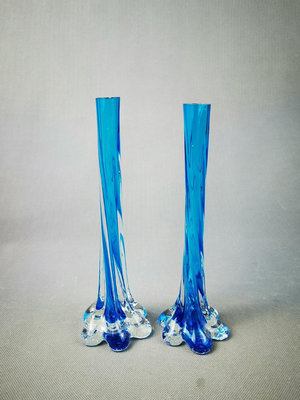老玻璃花瓶！水晶牌寶石藍玻璃花瓶！濃濃的時代氣息！滿滿的過往