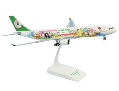 Hello Kitty長榮、三麗鷗聯名A330-300 夢想機 1:200飛機模型，未拆封。（購買前請先即時通聯繫）