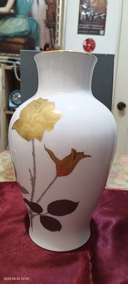 大倉陶園 OKURA 黃金 金蝕玫瑰 薔薇 骨瓷花瓶 高28公分 9.8成新 日製再送水晶玻璃花瓶 香蘭社 則武 narumi