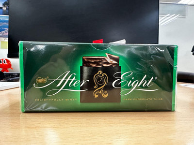 【 瑞士製 Nestle After Eight Mint Chocolate 薄荷 薄片巧克力 一盒裝 】