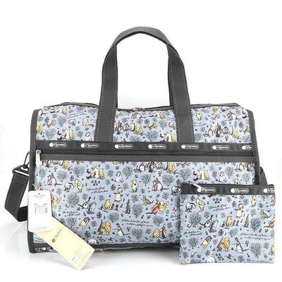 小Z代購#Lesportsac x Disney 小熊維尼 7185手提肩背斜背大款旅行包 附收納袋 背面可插行李箱