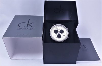 【Jessica潔西卡小舖】簡約時尚Calvin Klein CK白面三眼計時鋼帶腕錶