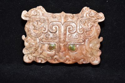 漢代和田玉鑲嵌擺件、手工雕刻、包漿細膩值得收藏重量150克、30000R-805