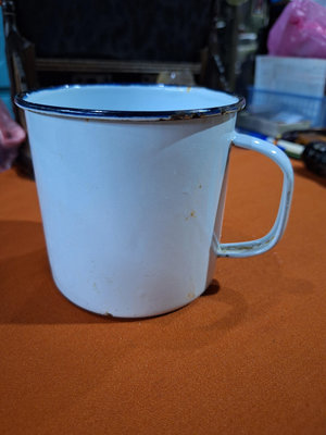 金欣古玩：台灣早期件三星牌牛奶杯鐵器杯子擺件拍賣／02954