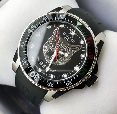 GUCCI Dive 貓咪圖案黑色錶盤 黑色橡膠錶帶 石英 男士/女士手錶 YA136320