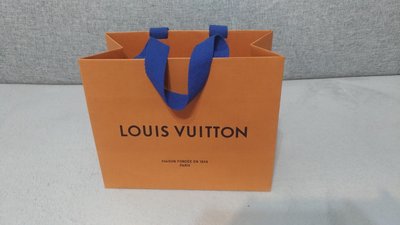 LV LOUIS VUITTON 原廠全新紙袋 可自行改裝為 午餐袋/萬用袋