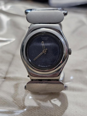 手環造型手錶 swatch