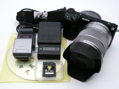 *簡單自拍* Sony NEX-5T + 18-55mm 變焦鏡 - 附原廠遮光罩 + 薄框保護鏡 -