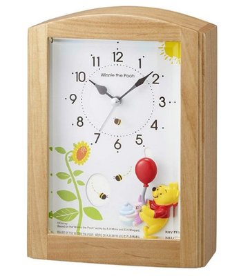 日本原裝進口 正品迪士尼小熊維尼時鐘木頭感時鐘錶維尼會動床頭鬧鐘時鐘八音音樂盒送禮禮物 6627c