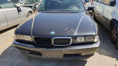 【家泰】◎ BMW E39 前鈑材 拆賣◎