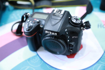 Nikon D7100 單機身 9成新 快門數3萬多