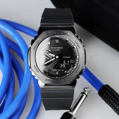 卡西歐 G-Shock GM-2100BB-1A 遮光金屬包覆樹脂錶帶男士運動手錶