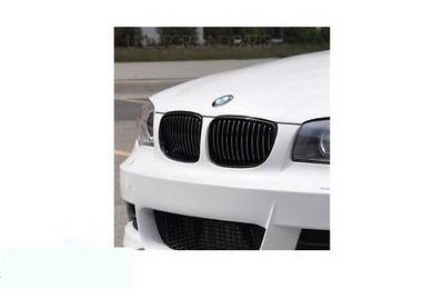 BMW E81/E82/E87 LCI/E88 2008-2010年 亮黑色 水箱罩組(左+右=2 PCS=1組)
