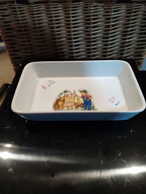 日本回流一只白瓷烤盤彼得兔